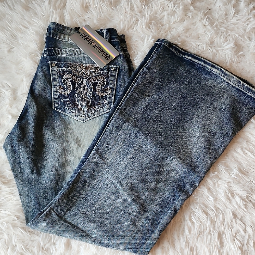Urban Weekend Women's Blue Embroidered Pocket Jeans Brand New